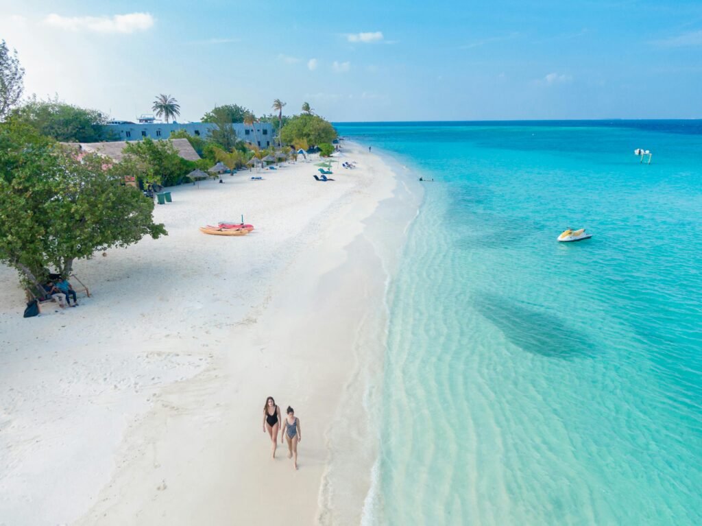 A beautiful view of Eagle Beach in Aruba with white sand